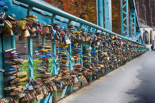 Liefdesbrug