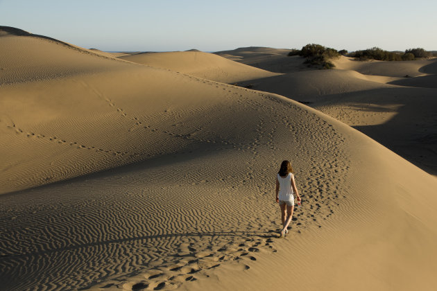 Struinen door de duinen van het natuurreservaat bij Maspalomas