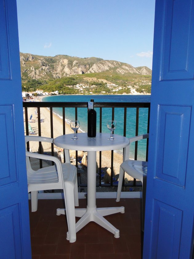 Uitzicht vanaf ons balkon op Samos
