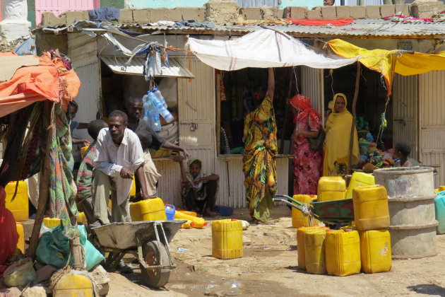 de gele jerrycan