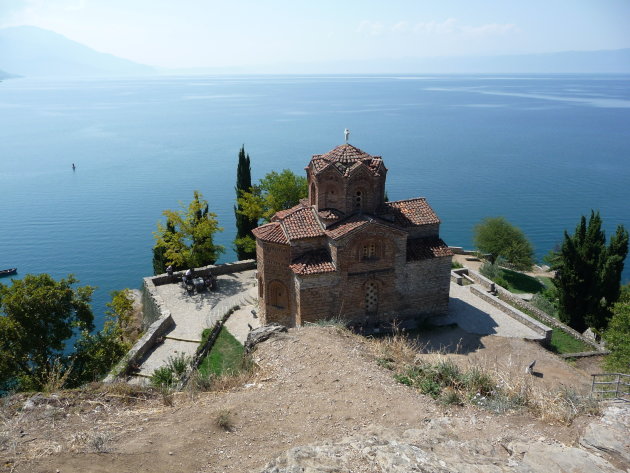 Othodox kerkje aan het Ohrid meer.