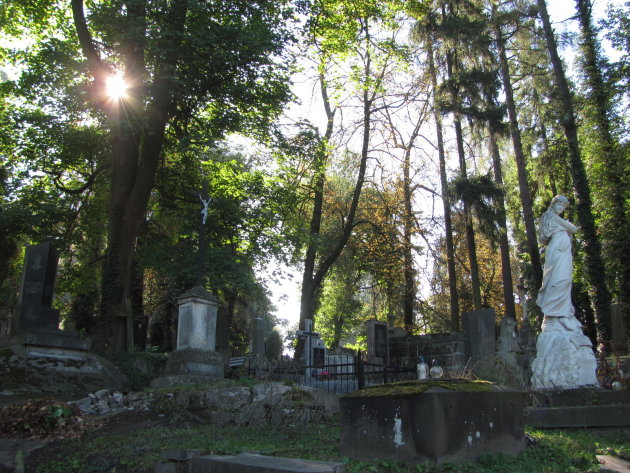 A dreaded sunny day, so I meet you at the Cemetry Gates