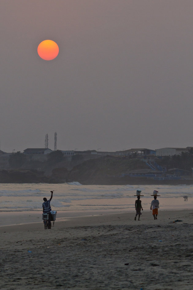 zonsondergang aan de kust