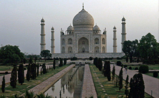 Taj Mahal in de vroege ochtend