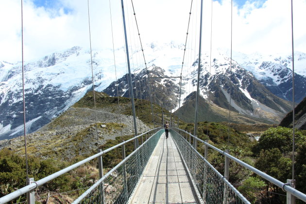 Hooker Valley Track bridge