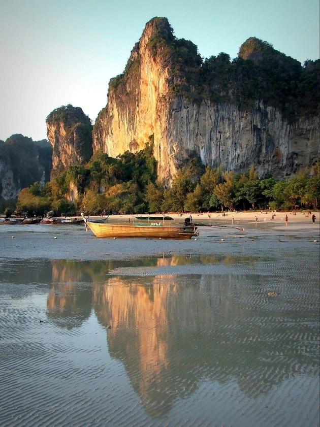 Uitrusten op Railay Beach