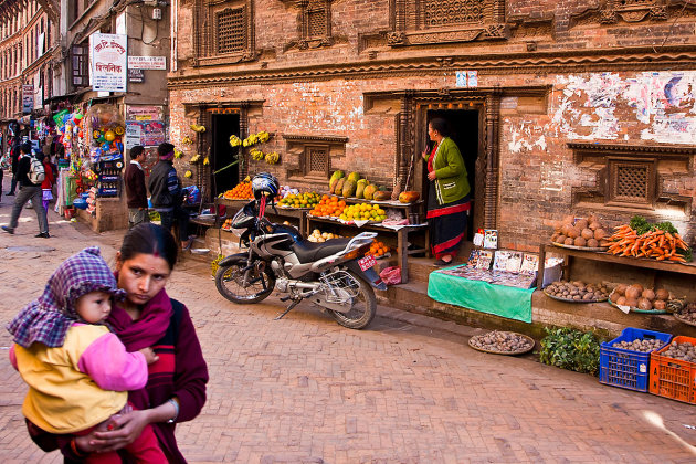 Kleurig straatbeeld in Kathmandu