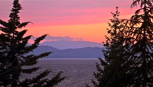 Zonsondergang bij het meer van Ohrid