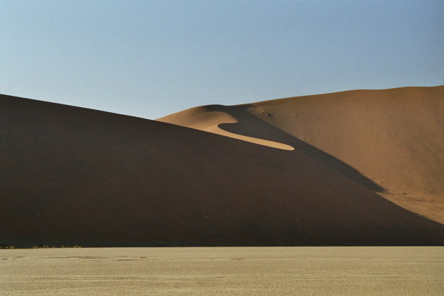 Zandduinen bij Deadvlei