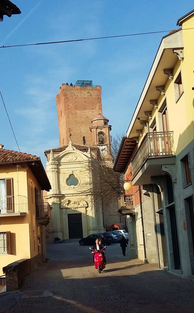 Chinese reality tv in Barbaresco