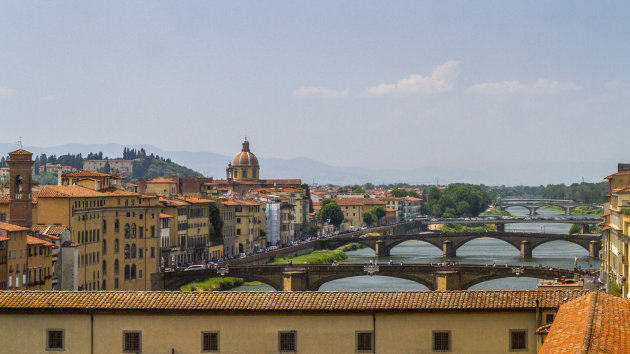 Arno (zicht over deel van Firenze)