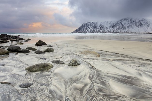 Patronen in het zand