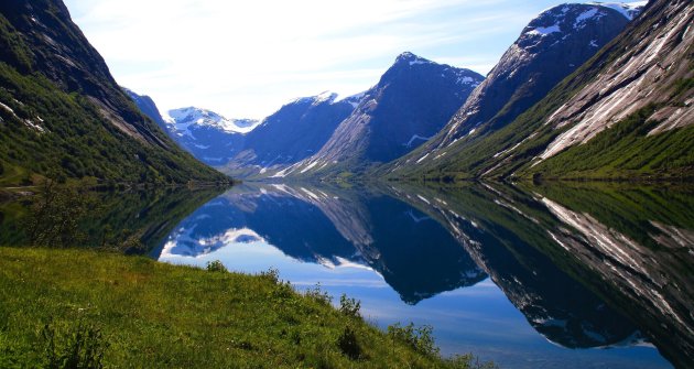 Spiegeltje, spiegeltje ....Noorwegen is een heel mooi land!