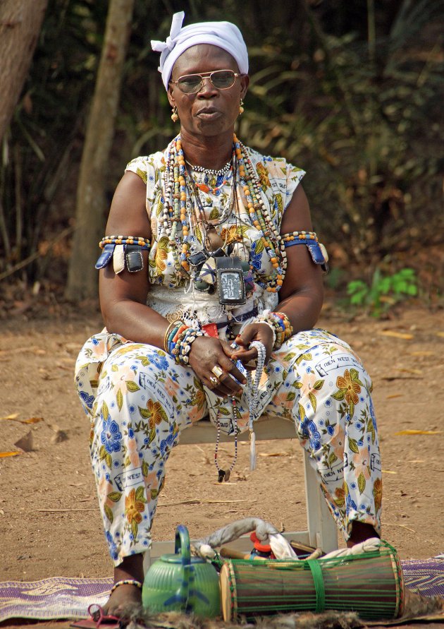 Het is nooit te laat in Benin... een Vodunbijeenkomst