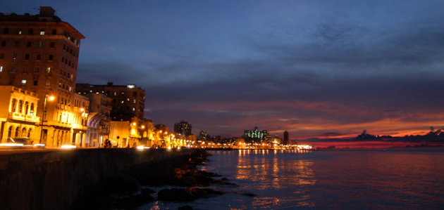 El Malecón by night