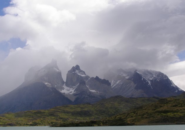 dreigende wolken boven Torres