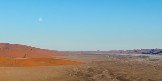 Uitzicht van Dune 45 richting de Deadvlei