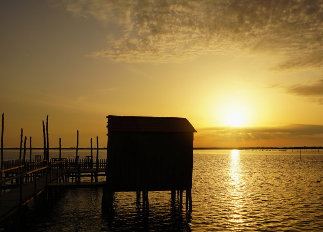 Patok bij zonsonder