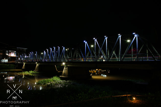 Iron Bridge Chiang Mai / Bus Bar.