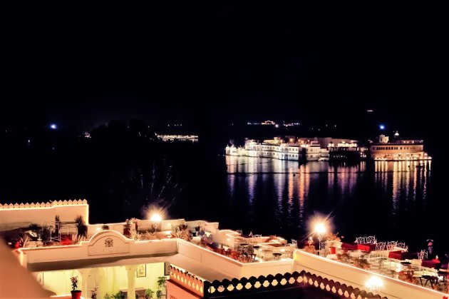 Pichola by night