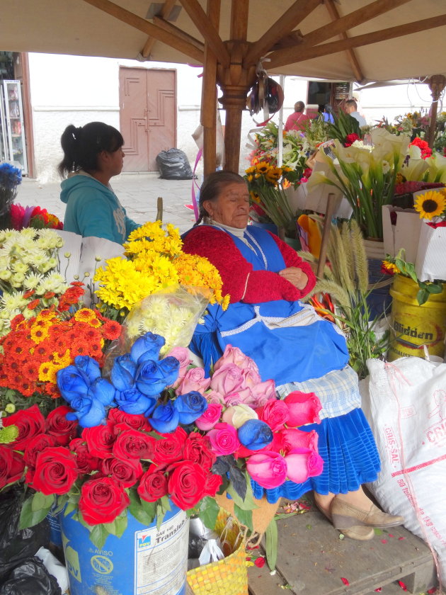 Bloemenmeisje op leeftijd.