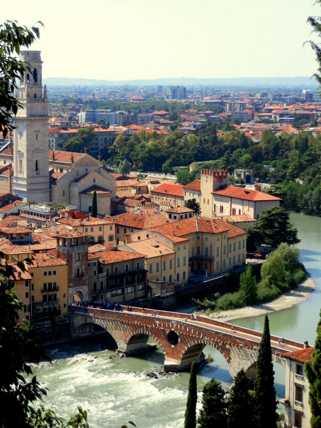 Ponte Pietra