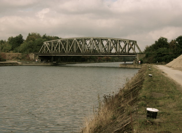 Oude spoorwegbrug  