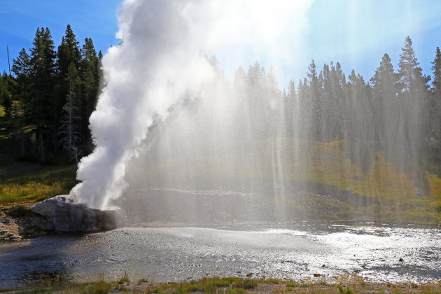 Geiseruitbarsting in het Yellowstone N.P.