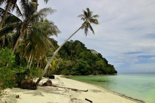 Lunchbreak op Si Amil beach