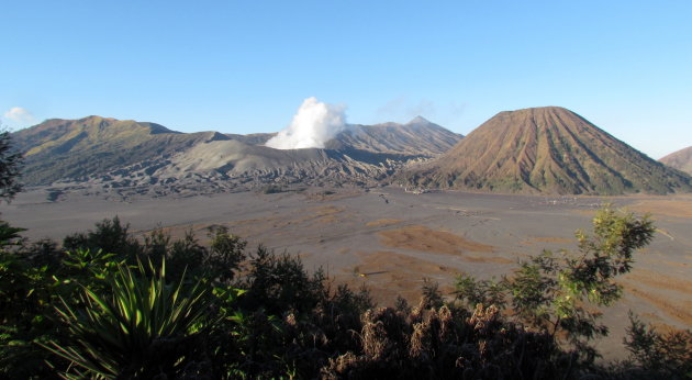 Bromo krater