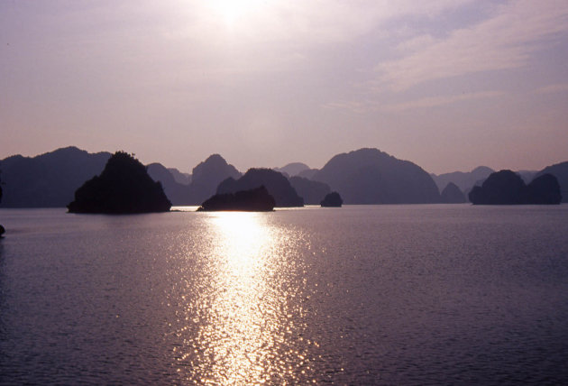 Dobberen in Ha Long Bay