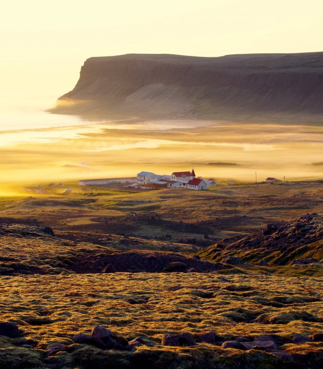 Gouden avond in Breidavik