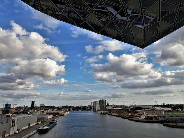 Het Willemdok vanuit het Havenhuis