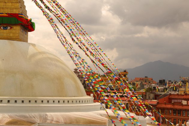 gebedsvlaggen wapperen in Boudhanath