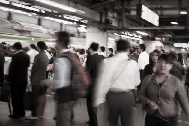 Spitsuur op een treinstation in Tokyo