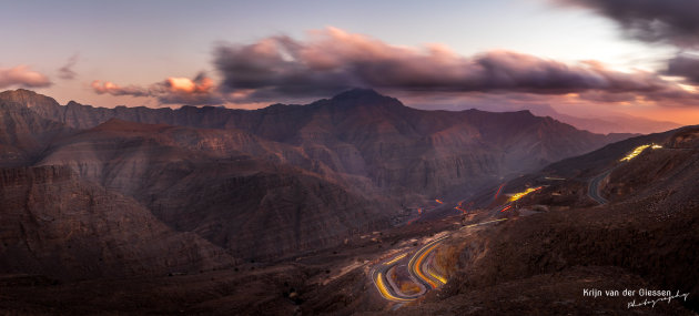 Bekijk de zonsondergang vanaf Jebel Jais