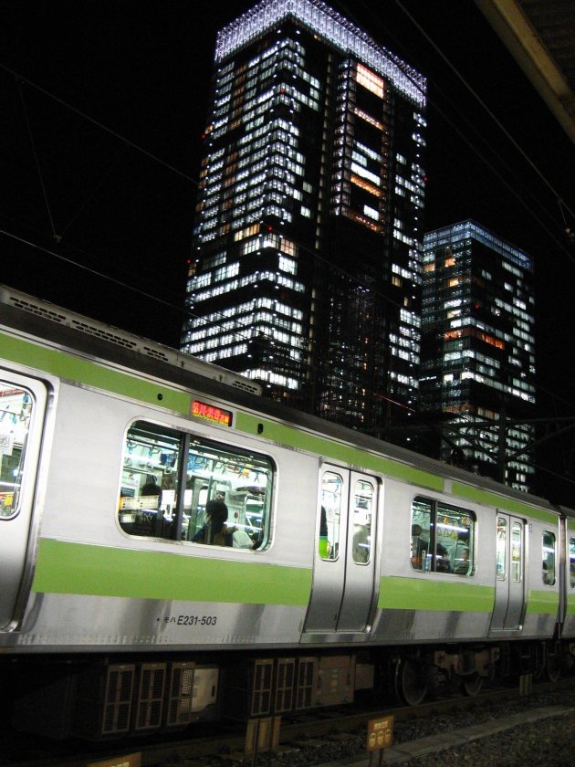 Night train Tokio