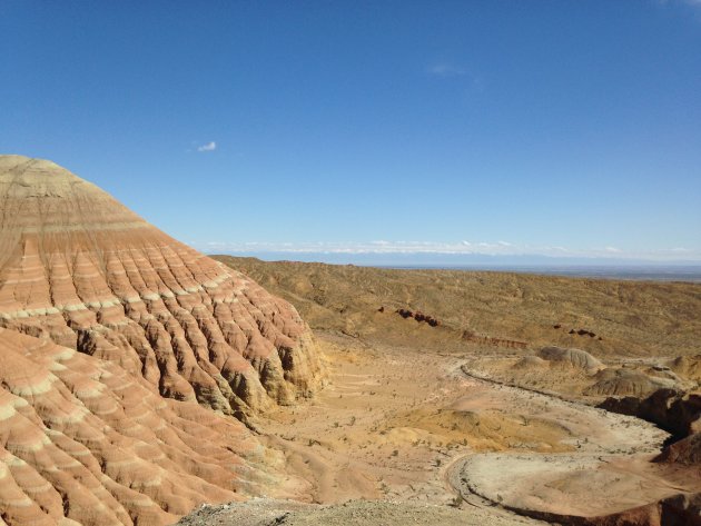 Altyn-Emel National Park - Aktau (White Mountains)