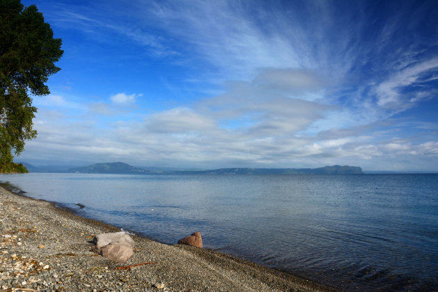 Drijvende stenen bij Lake Taupo