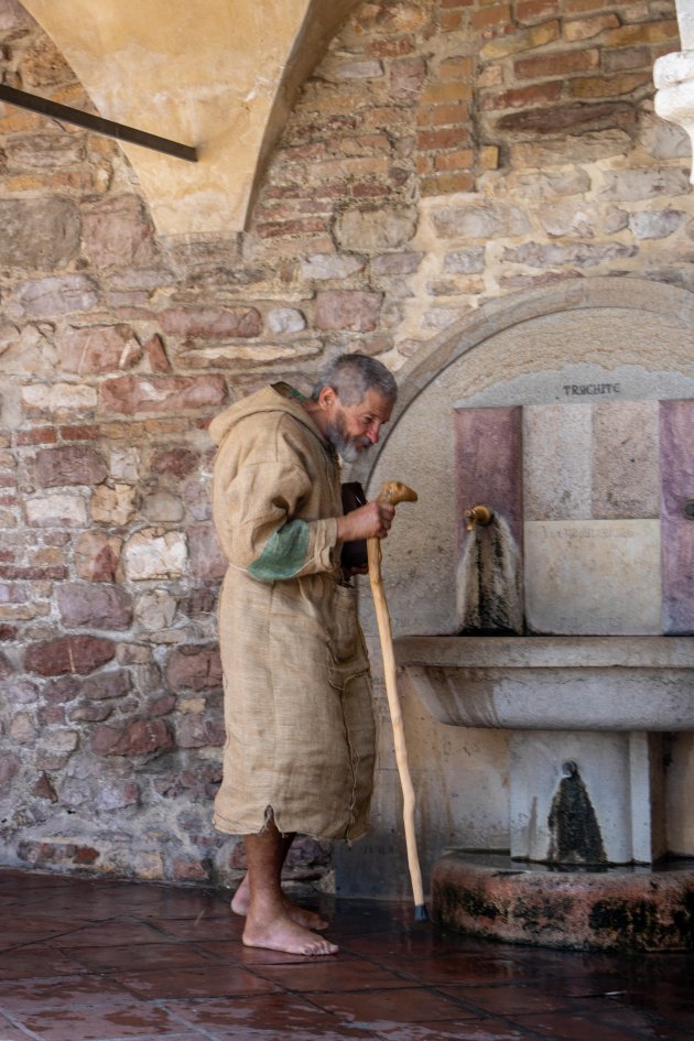 Onbewaakt moment in Assisi, Italië