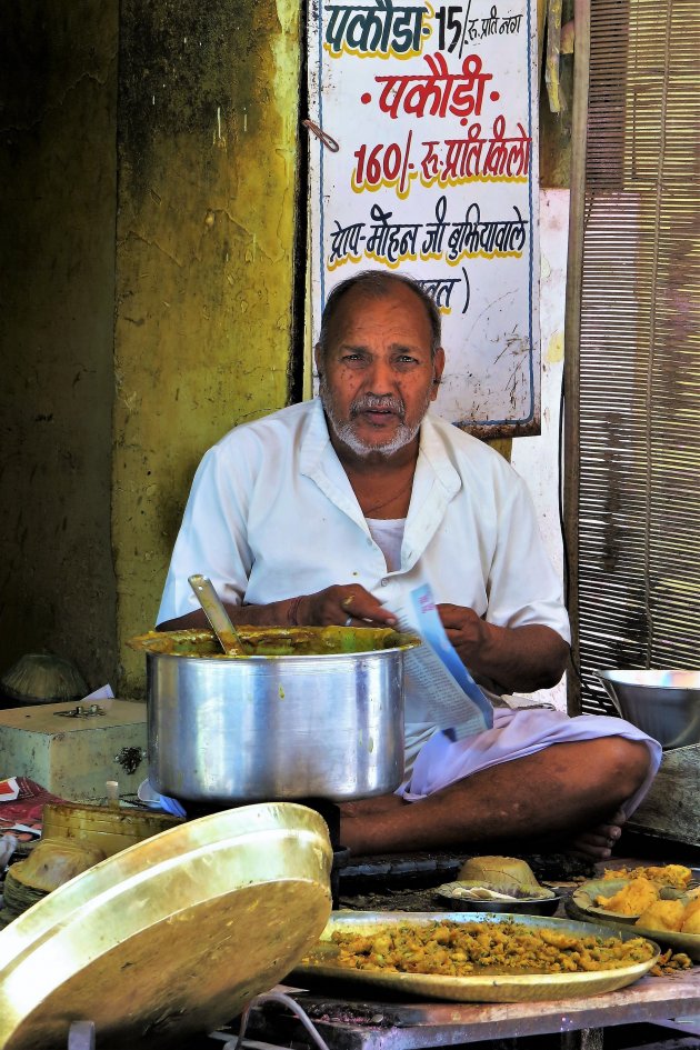 eten op en langs de straat