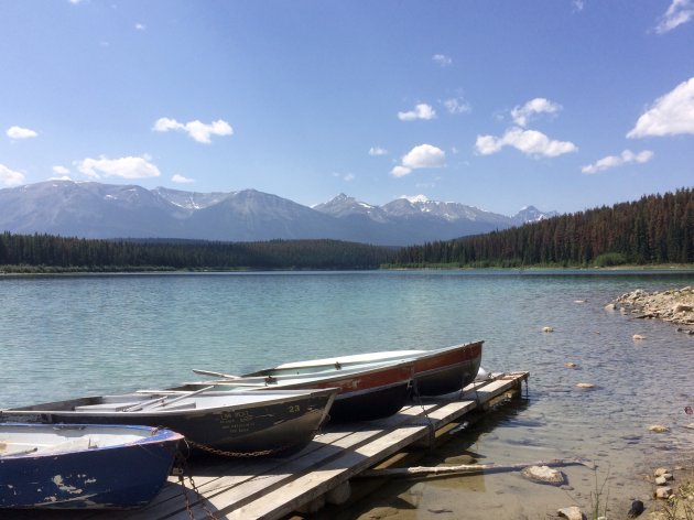 De mooie meren van West Canada