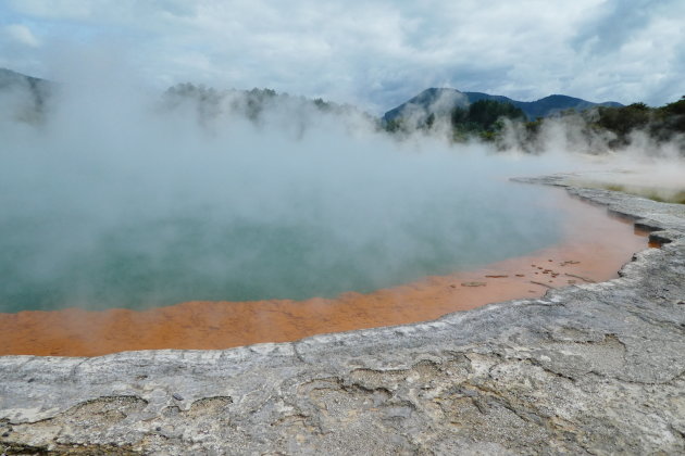 Champagne Pool