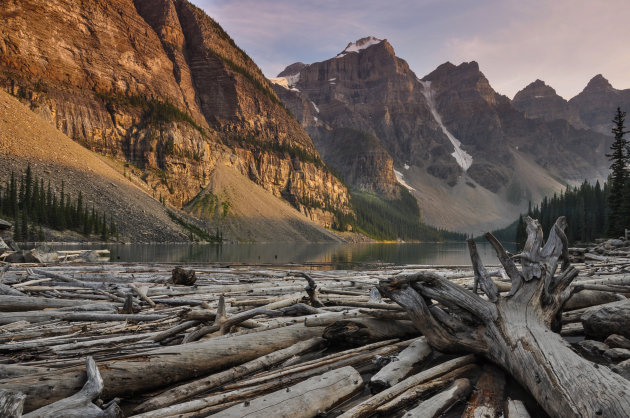 zonsondergang bij Moraine Lake