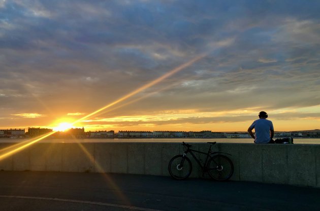 Genieten van de zonsondergang