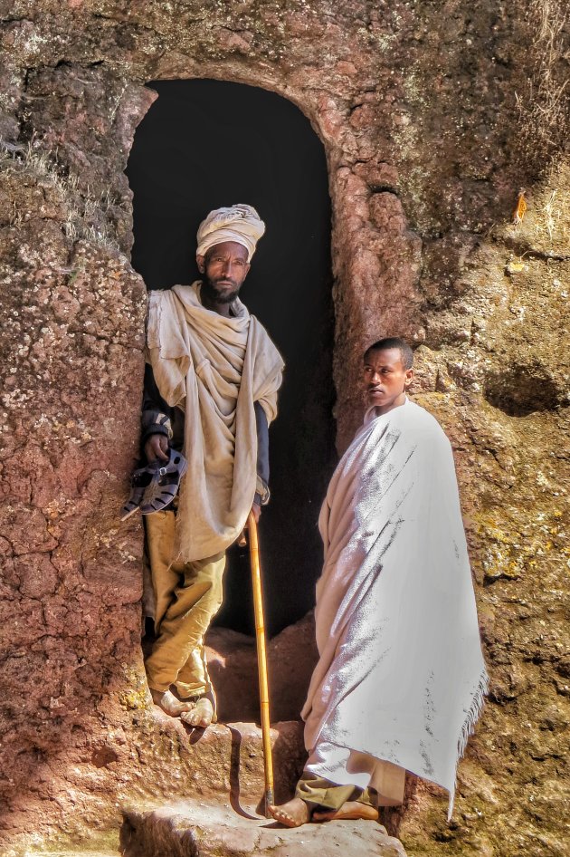 Rondom de kerk in Lalibela