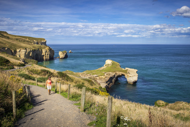 Tunnel beach