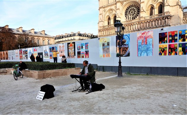 Bezoek  aan  de Notre Dame