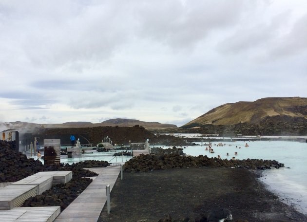 Opwarmen in de Blue Lagoon