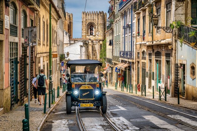 In een oldtimer Lissabon ontdekken